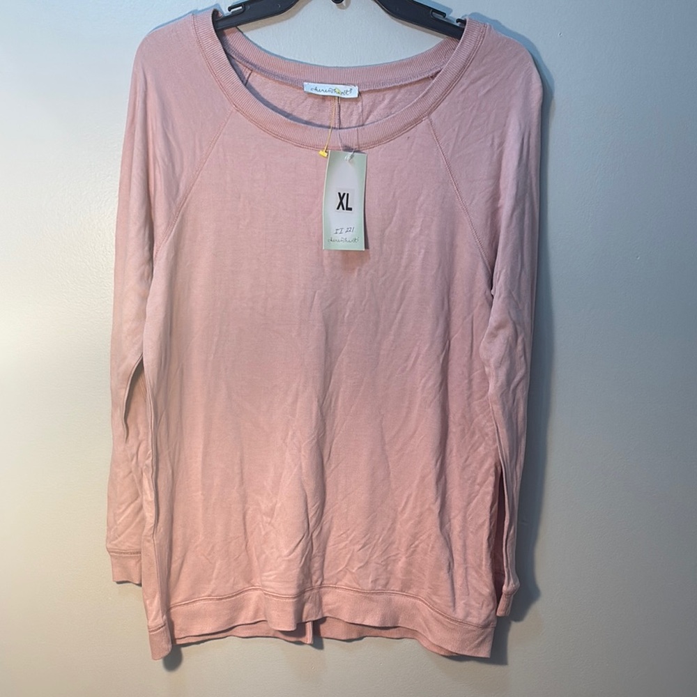 NWT Derek Heart Pink Long Sleeve Relaxed Sweatshirt